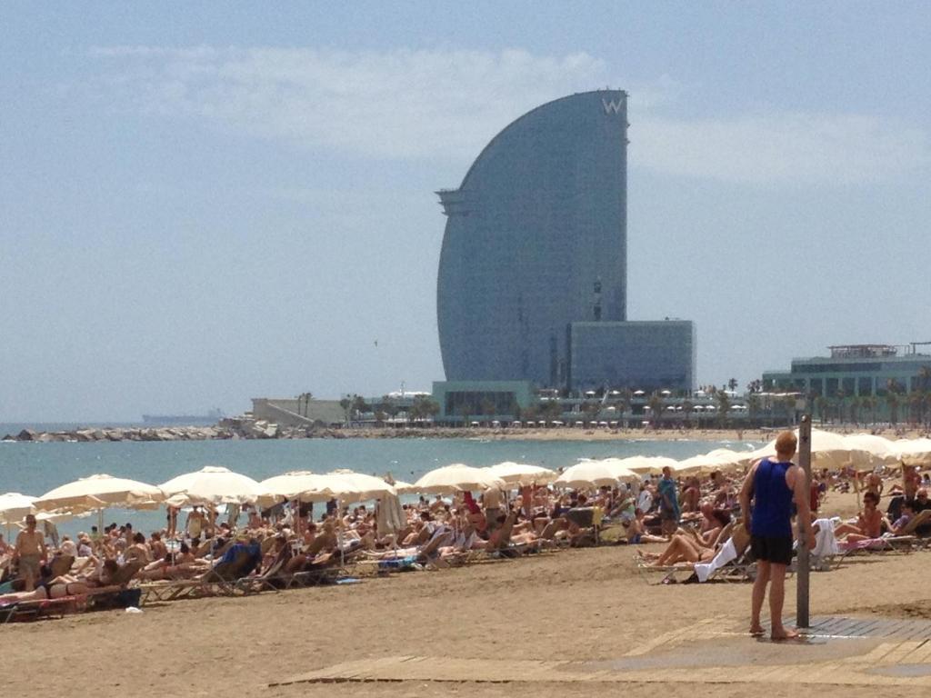 Bedcelona Beach Club & Rooms Barcelona Exterior photo